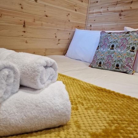Апартаменты Gorse Gorgeous Glamping Hideaway Dundonnell Экстерьер фото